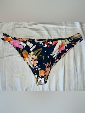 Muskie Parker bikini bottom